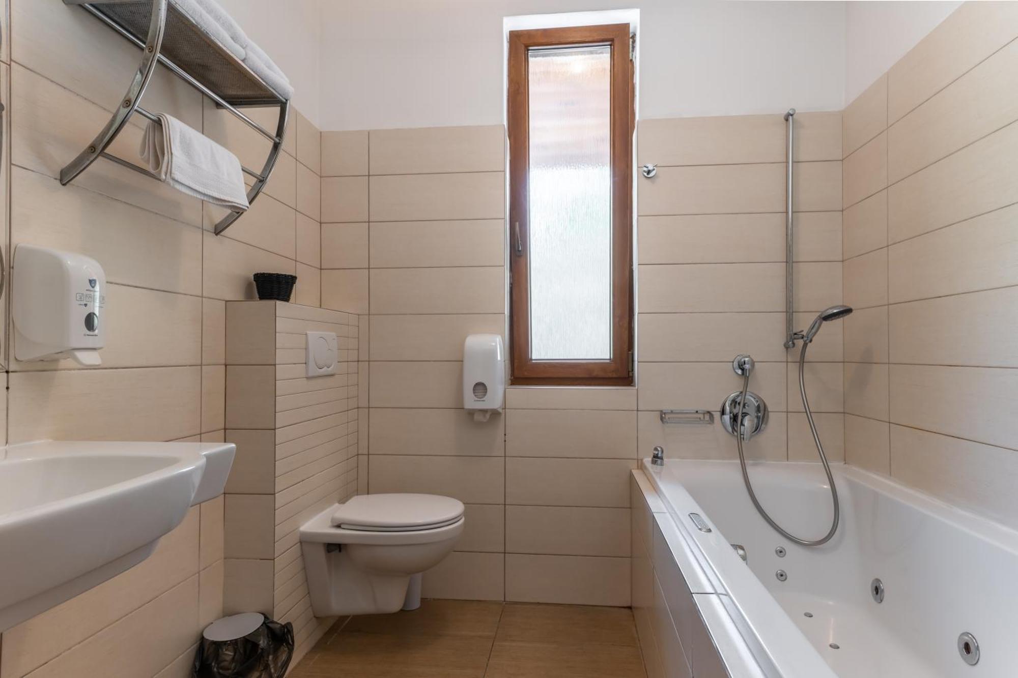 Archa Hotel Ołomuniec Zewnętrze zdjęcie